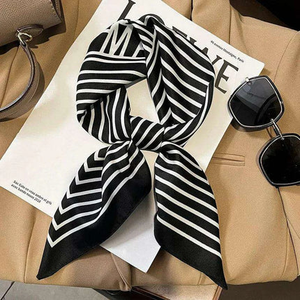 Elegant Satin Square Shawl Hijab: Luxurious 70x70cm Bandana for Women - Très Elite