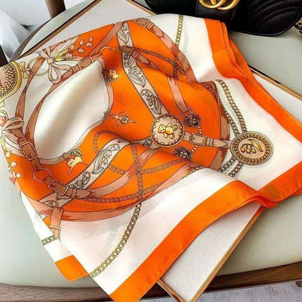 Elegant Satin Square Shawl Hijab: Luxurious 70x70cm Bandana for Women - Très Elite