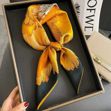 Elegant Satin Square Shawl Hijab: Luxurious 70x70cm Bandana for Women - Très Elite