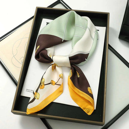 Elegant Satin Square Shawl Hijab: Luxurious 70x70cm Bandana for Women - Très Elite