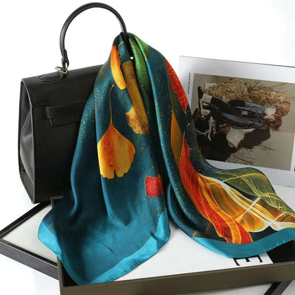 Elegant Satin Square Shawl Hijab: Luxurious 70x70cm Bandana for Women - Très Elite