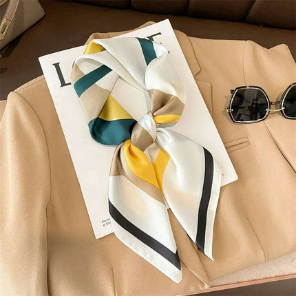 Elegant Satin Square Shawl Hijab: Luxurious 70x70cm Bandana for Women - Très Elite