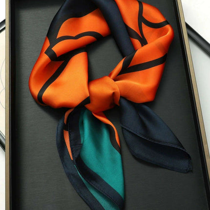 Elegant Satin Square Shawl Hijab: Luxurious 70x70cm Bandana for Women - Très Elite