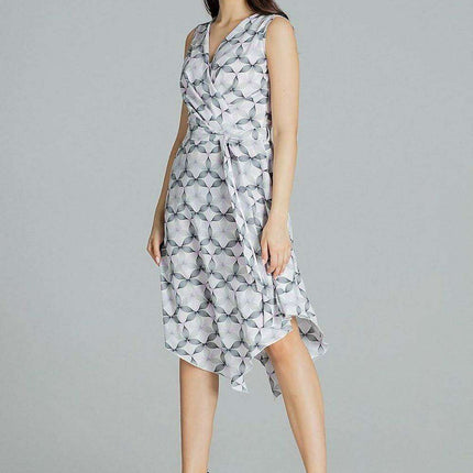 Elegant Sleeveless Cocktail Dress with Modern Envelope Neckline - Très Elite