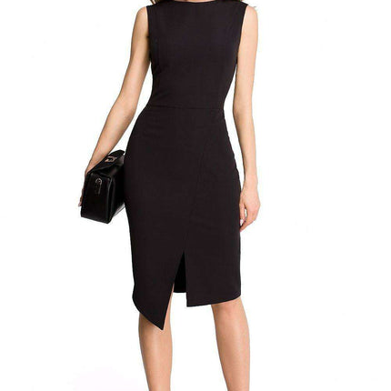 Elegant Sleeveless Dress with Flirty Side Slit - Très Elite