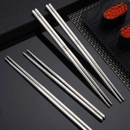 Elegant Stainless Steel Sushi Chopsticks with Enhanced Grip for Asian Cuisine - Très Elite