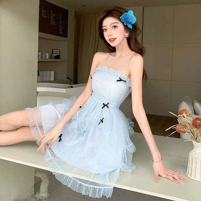 Elegant Strapless Summer Dress with Feminine Mesh Bow