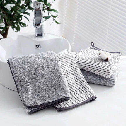 Elegant Striped Bamboo Bath Towel - Highly Absorbent & Quick-Drying for Everyday Use (35x75cm) - Très Elite