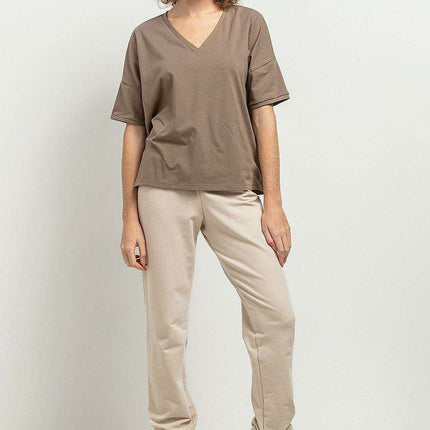 Elegant Striped V-Neck Blouse for Versatile Styling