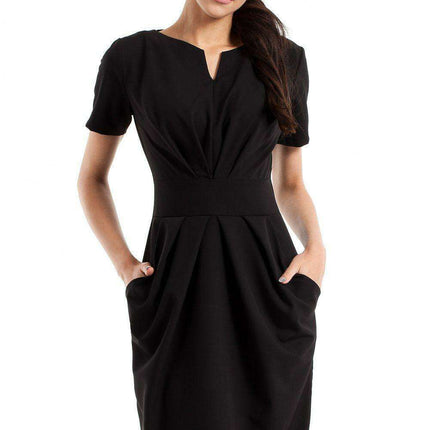 Elegant Sweetheart Draped Day Dress with Handy Side Pockets - Très Elite