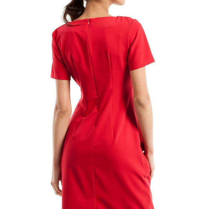 Elegant Sweetheart Draped Dress with Functional Pockets - Très Elite
