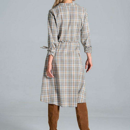 Elegant Tailored V-Neck Midi Dress with Jacket-Inspired Accents - Très Elite
