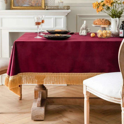 Elegant Tassel Table Linen Set for Upscale Dining Affairs - Très Elite