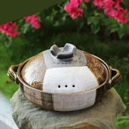 Elegant Tri-Section Japanese Clay Casserole: Perfect for High-Heat Culinary Creations - Très Elite