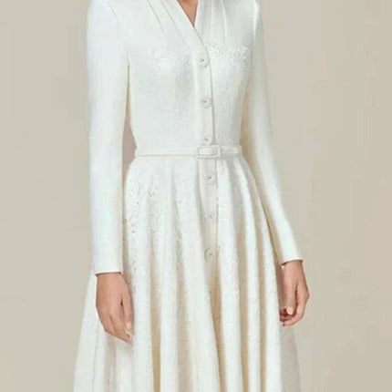 Elegant V-Neck Lace Pleated Belted Evening Gown - Autumn Edition - Très Elite