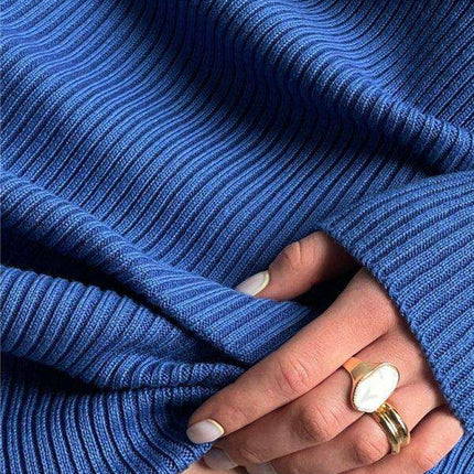 Elegant V-Neck Long Sleeve Knit Dress for Contemporary Women - Très Elite