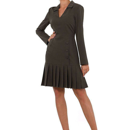 Elegant V-Neck Midi Dress with Decorative Buttons and Pleated Hem