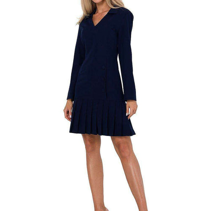 Elegant V-Neck Midi Dress with Decorative Buttons and Pleated Hem - Très Elite