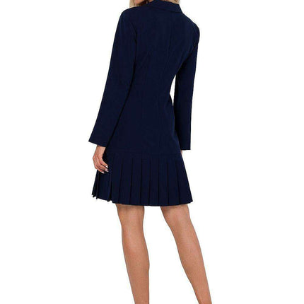 Elegant V-Neck Midi Dress with Decorative Buttons and Pleated Hem - Très Elite