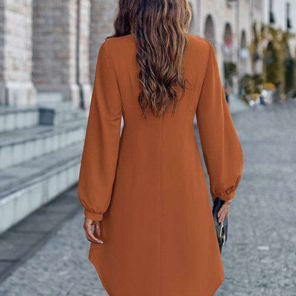 Elegant V-neck Cardigan Dress with Flattering Waist Detail - Très Elite