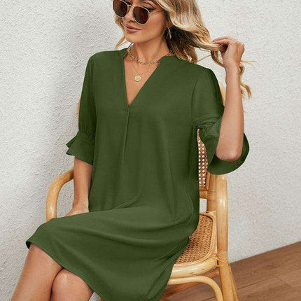Elegant V-neck Dress with Gathered Sleeves - Très Elite