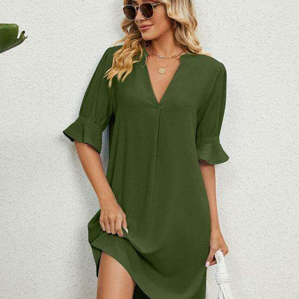 Elegant V-neck Dress with Gathered Sleeves - Très Elite