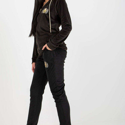 Elegant Velour Lounge Ensemble - Très Elite