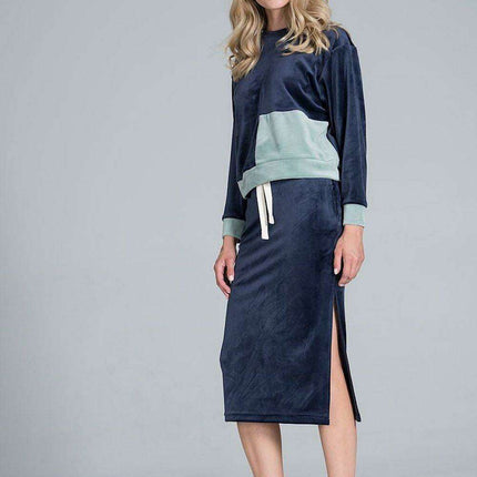 Elegant Velvet Ensemble with Long-Sleeve Top and Slit Skirt - Très Elite