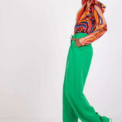Elegant Velvet Floral Top for Any Occasion European Crafted - Très Elite