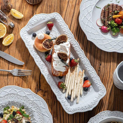 Elegant Vintage Ceramic Dinner Plates: Elevate Your Dining with Timeless European Style - Très Elite