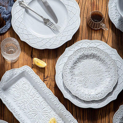 Elegant Vintage Ceramic Dinner Plates: Elevate Your Dining with Timeless European Style - Très Elite