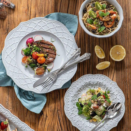Elegant Vintage Ceramic Dinner Plates: Elevate Your Dining with Timeless European Style - Très Elite