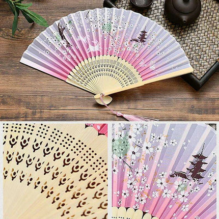 Elegant Vintage Chinese Silk Bamboo Folding Fan with Unique Designs - Très Elite