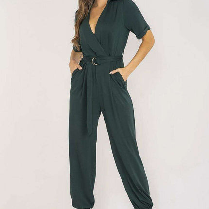 Elegant Waist-Enhancing Jumpsuit with Timeless Collar - Très Elite