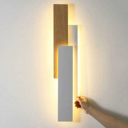Elegant Walnut Wood Remote-Controlled Wall Sconce for Modern Home Illumination- Très Elite- Très Elite