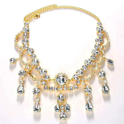 Elegant Water Droplet Choker Necklace for Trendsetting Women - Très Elite