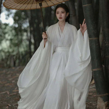 Elegant White Hanfu Dress for Women - Ancient Chinese Fairy Cosplay Costume in Plus Sizes - Très Elite
