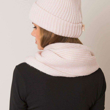 Elegant Winter Hat And Scarf Set For Women Cozy Warmth - Très Elite