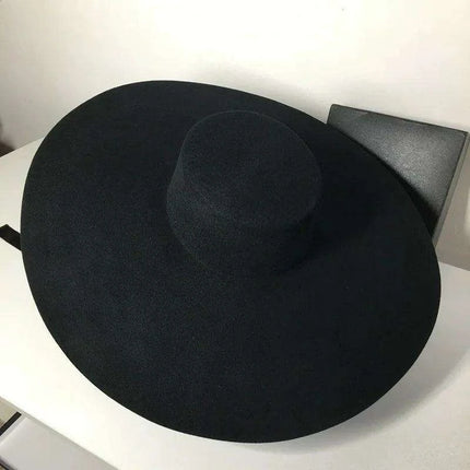 Elegant Women's Black Wool Fedora Hat with Wide Brim for Fall and Winter Fashion - Très Elite