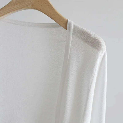 Elegant Women's Lightweight Sweetheart Cardigan for Spring/Summer Style - Très Elite