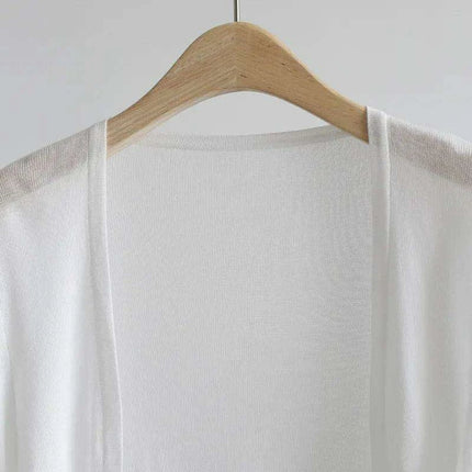 Elegant Women's Lightweight Sweetheart Cardigan for Spring/Summer Style - Très Elite