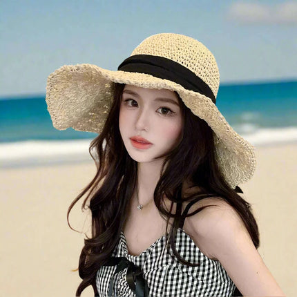Elegant Women's Travel-Friendly Straw Sun Hat with Wide Brim for Enhanced Summer Protection - Très Elite