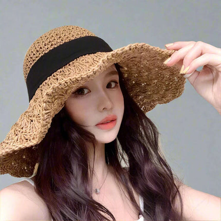 Elegant Women's Travel-Friendly Straw Sun Hat with Wide Brim for Enhanced Summer Protection - Très Elite