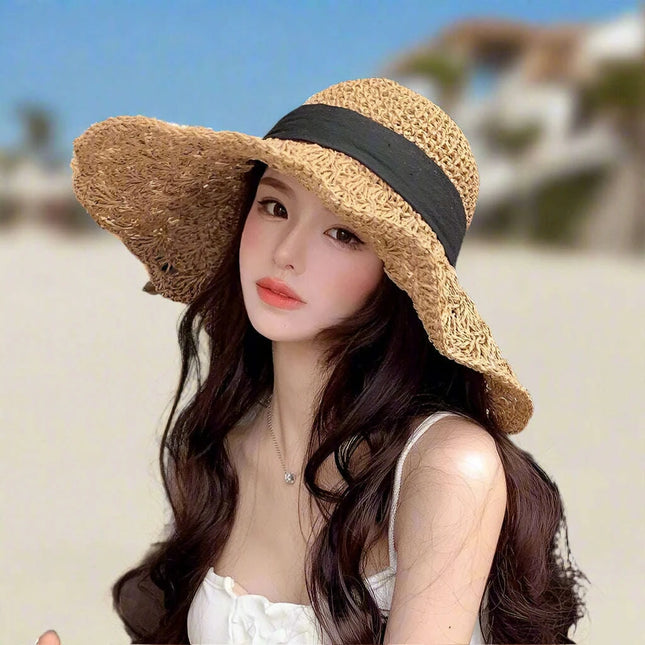 Elegant Women's Travel-Friendly Straw Sun Hat with Wide Brim for Enhanced Summer Protection