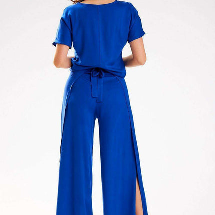 Elegant Women's Trousers with Versatile Sizing Options - Très Elite