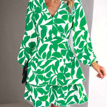 Elegant Women's V-Neck Printed Dress with a Flattering Fit - Très Elite