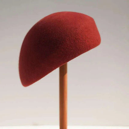 Elegant Women's Wool Felt Beret - French-Style Winter Hat for Special Occasions and Formal Gatherings - Très Elite