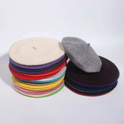 Elegant Wool Beret - Classic Winter Accessory for Women and Teens - Très Elite