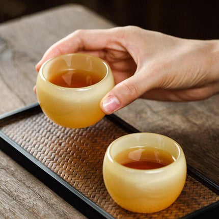 Elegant Yellow Dragon Jade Porcelain Zen Tea Cup for Tea Enthusiasts - Très Elite