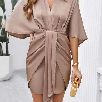 Elegant solid color waist dress for spring and summer - Très Elite